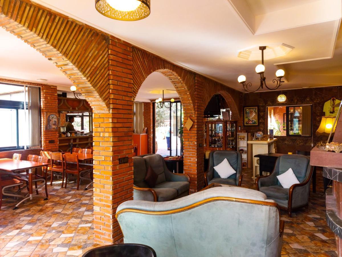 Aurocher Marrakech Ourika อูคายเมเด็น ภายนอก รูปภาพ