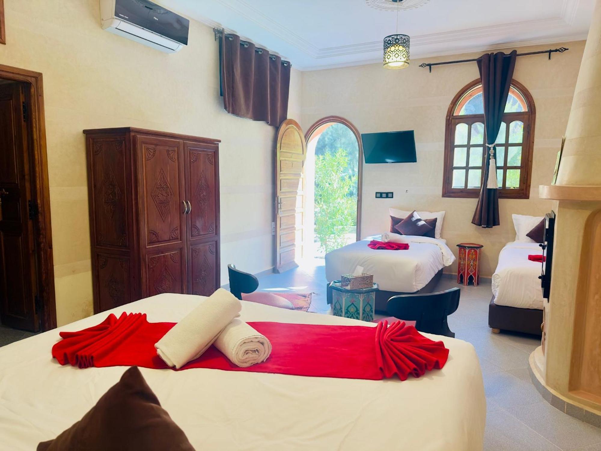 Aurocher Marrakech Ourika อูคายเมเด็น ภายนอก รูปภาพ
